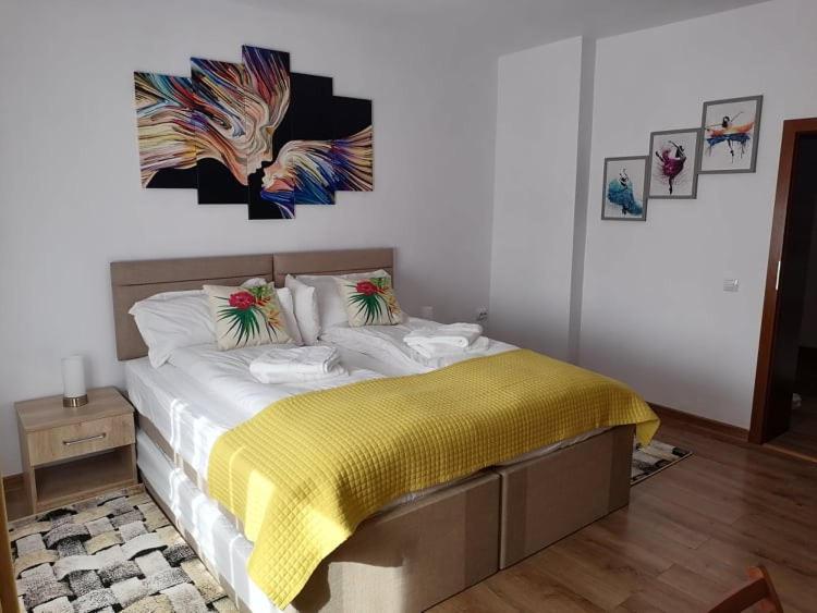 Ferienwohnung Happy House Hunedoara Exterior foto