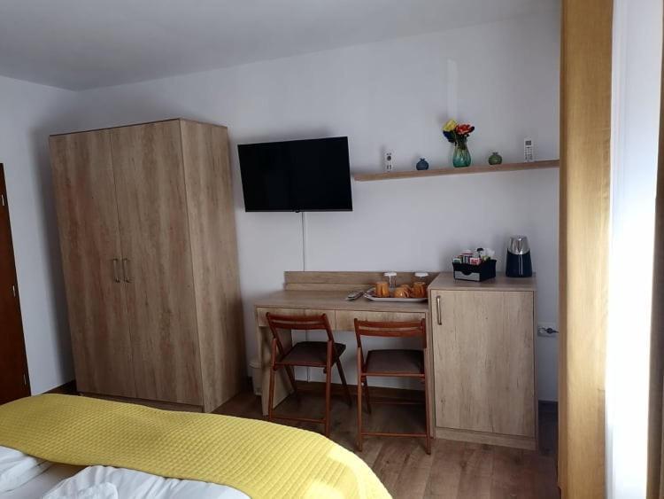 Ferienwohnung Happy House Hunedoara Exterior foto