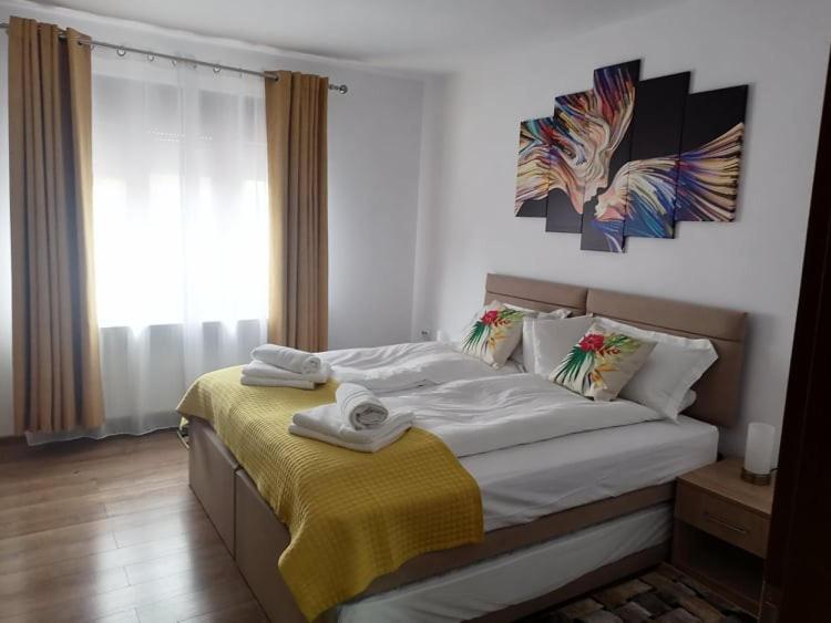 Ferienwohnung Happy House Hunedoara Exterior foto