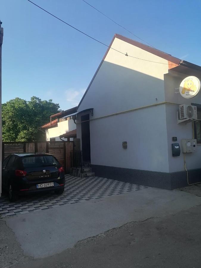 Ferienwohnung Happy House Hunedoara Exterior foto